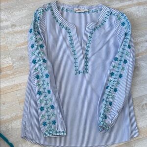 Vineyard Vines Blue Striped Embroidered Women's Top